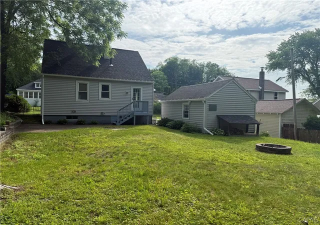 Homes for sale in Whitestown, NY | 5 White St, Whitestown, NY 13492 | MLS# S1689292