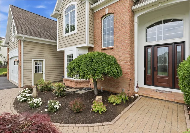 3rd image of 24 Mount Liberty Dr, Penfield, NY 14526 | MLS# R1688073