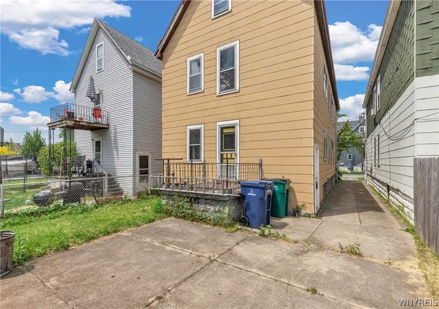 Listing Photo 4 - Condo for sale in building located at 153 Good Ave, Buffalo, NY 14220