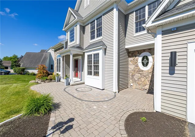 Homes for sale in Perinton, NY | 3 Periwinkle Dr, Perinton, NY 14450 | MLS# R1688624