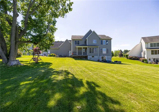 Homes for sale in Perinton, NY | 3 Periwinkle Dr, Perinton, NY 14450 | MLS# R1688624