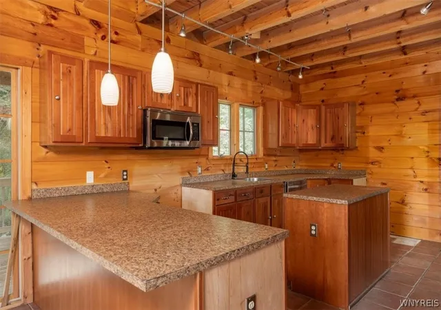 3rd image of 8540 Hayes Hollow Rd, Colden, NY 14033 | MLS# B1687767