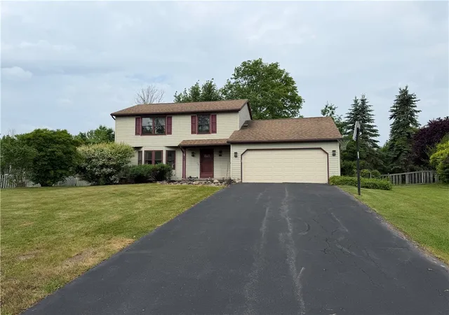 3rd image of 23 Albano Dr, Hilton, NY 14468 | MLS# R1680923