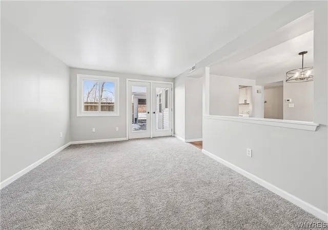 Photo 3 of Sale Pending at 32 Pebble Crk Dr, Buffalo, NY 14227 | MLS# B1689080 | Listing updated on 2026-07-06
