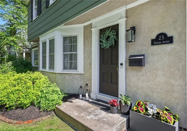 3rd image of 23 Suburba Ave, Irondequoit, NY 14617 | MLS# R1689492