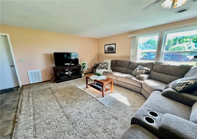 Photo 4 of Sale Pending at 1738 County Route 7, Oswego, NY 13126 | MLS# S1689565 | Listing updated on 2026-06-15