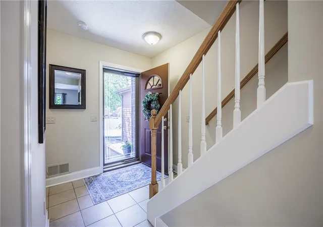 Homes for sale in Perinton, NY | 123 Broxbourne Dr, Perinton, NY 14450 | MLS# R1688626