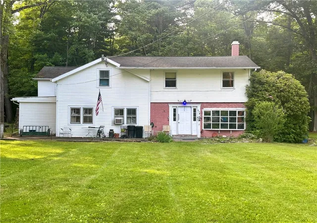 Photo 50 of Single family home for sale at 25 Hazelwood Ave, Elmira, NY 14905 | MLS# R1687531 | Listing updated on 2026-08-01