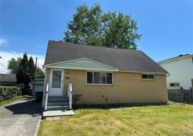 3rd image of 7 Joseph St, Buffalo, NY 14225 | MLS# B1689091