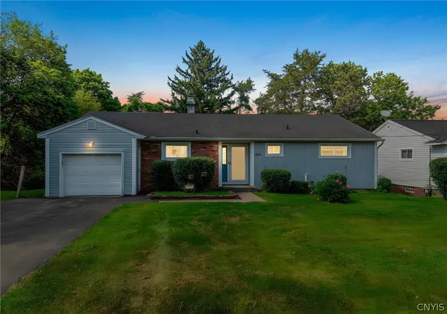 1st image of 413 Mountainview Ave, Syracuse, NY 13224 | MLS# S1689003