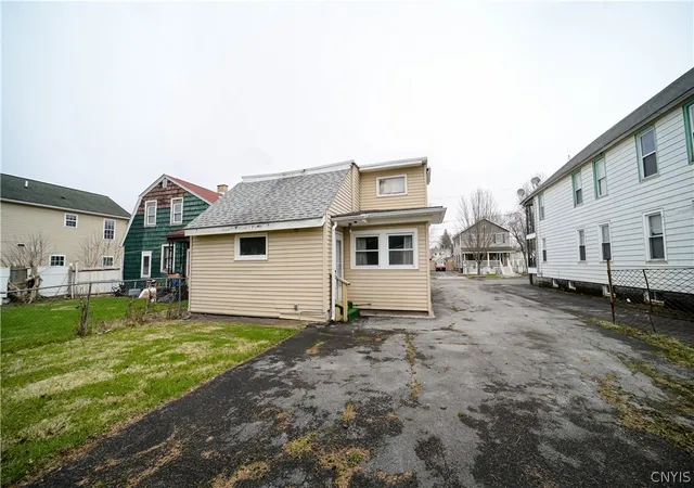 5th image of 116 Leah St, Utica, NY 13501 | MLS# S1669001