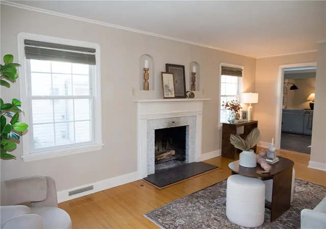 Photo 4 of Sale Pending at 2821 Elmwood Ave, Rochester, NY 14618 | MLS# R1689558 | Listing updated on 2026-08-04