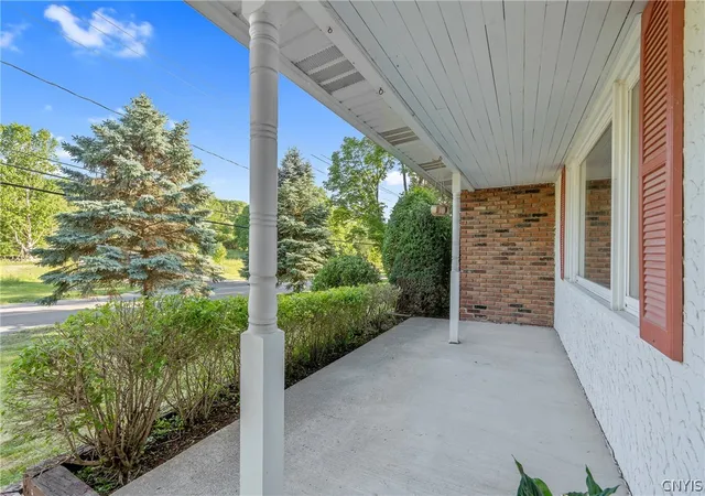 Homes for sale in De Witt, NY | 6555 Woodchuck Hill Rd, De Witt, NY 13078 | MLS# S1688091