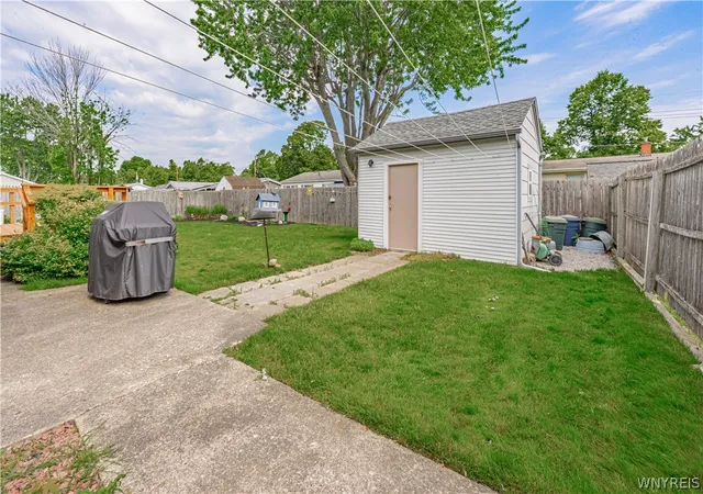 4th image of 41 Carolina Ave, Lockport, NY 14094 | MLS# B1689537