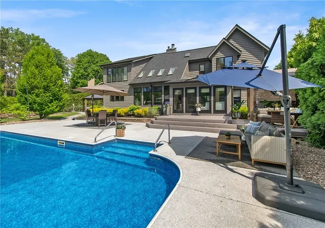 48th image of 25 Country Wood Lndg, Greece, NY 14626 | MLS# R1689291