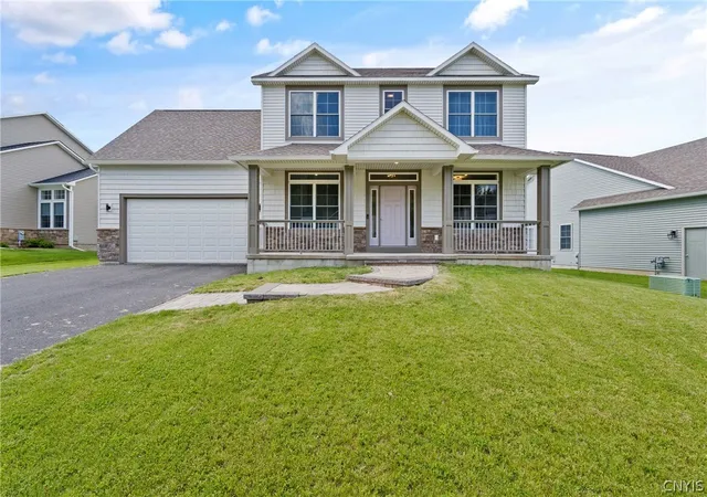 1st image of 3429 Tall Tree Ln, Baldwinsville, NY 13027 | MLS# S1689352