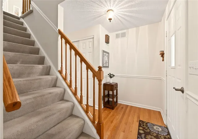 2nd image of 1111 Everwild Vw, Webster, NY 14580 | MLS# R1689358