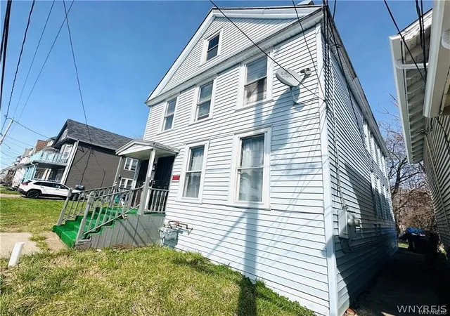 5th image of 31 Earl Pl, Buffalo, NY 14211 | MLS# B1687395