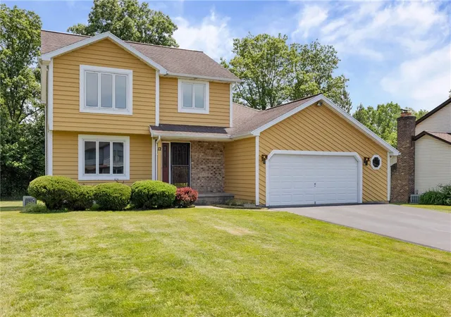 Homes for sale in Ogden, NY | 12 Forest Meadow Trl, Ogden, NY 14624 | MLS# R1688411