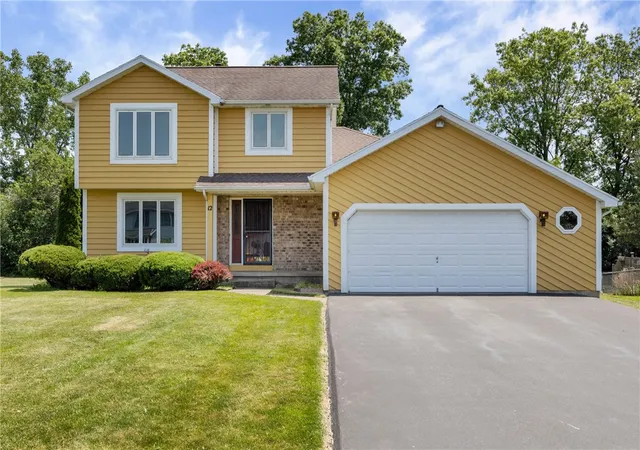 Homes for sale in Ogden, NY | 12 Forest Meadow Trl, Ogden, NY 14624 | MLS# R1688411