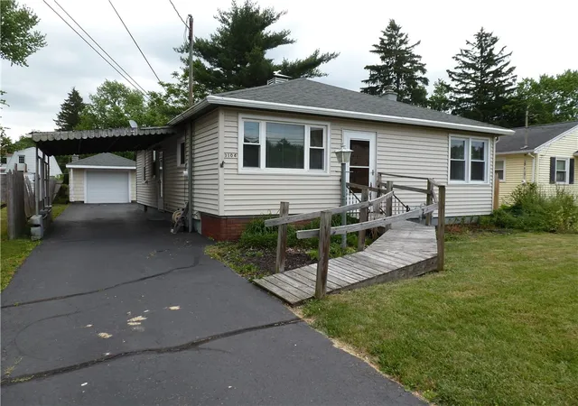 Homes for sale in Horseheads, NY | 3104 Arnold Ave, Horseheads, NY 14845 | MLS# R1689530