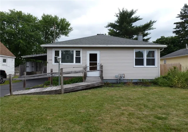 Homes for sale in Horseheads, NY | 3104 Arnold Ave, Horseheads, NY 14845 | MLS# R1689530