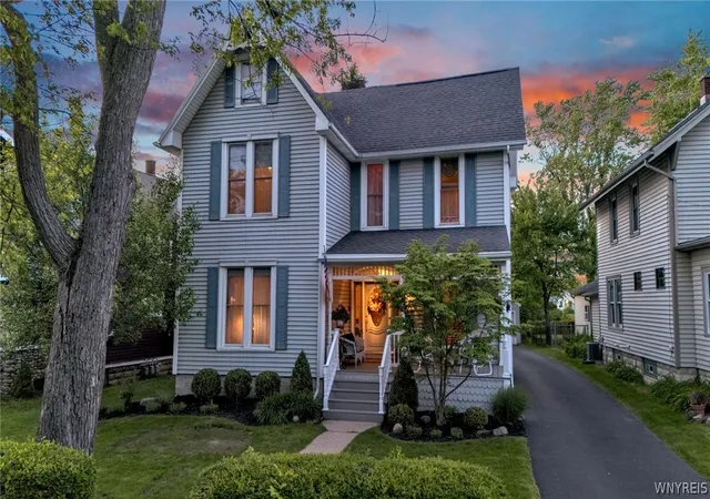 1st image of 122 Pleasant Ave, Lancaster, NY 14086 | MLS# B1686787