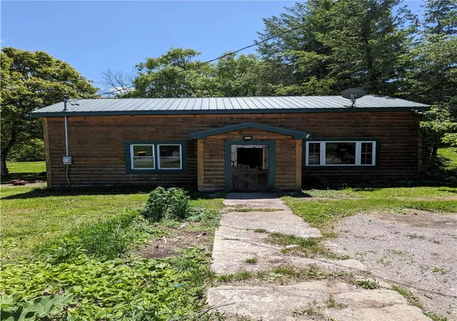 Photo 1 of Single family home for sale at 156 Water St, Perry, NY 14530 | MLS# R1686636 | Listing updated on 2026-07-16