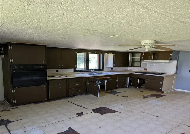 Photo 3 of Single family home for sale at 156 Water St, Perry, NY 14530 | MLS# R1686636 | Listing updated on 2026-07-16