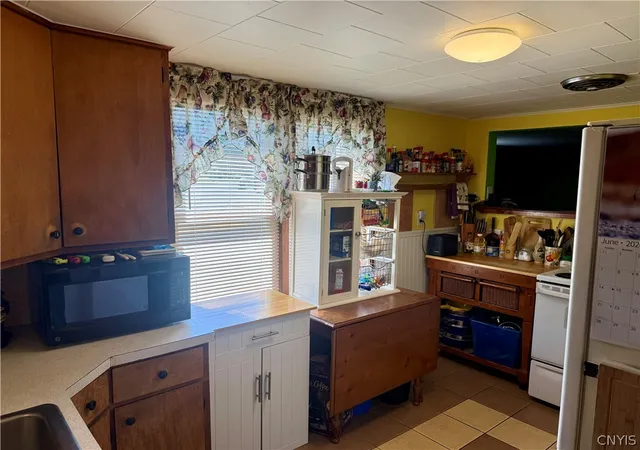 Homes for sale in Westmoreland, NY | 5230 State Route 233, Westmoreland, NY 13490 | MLS# S1689293