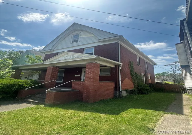 1st image of 532 10th St, Niagara Falls, NY 14301 | MLS# B1689696