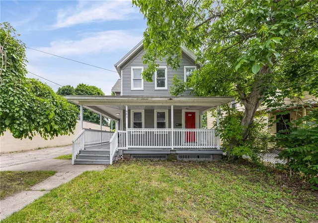 1st image of 641 Jay St, Rochester, NY 14611 | MLS# R1687564