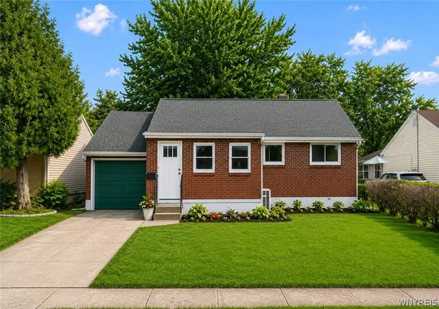 Homes for sale in Cheektowaga, NY | 461 Cherokee Dr, Cheektowaga, NY 14225 | MLS# B1688377