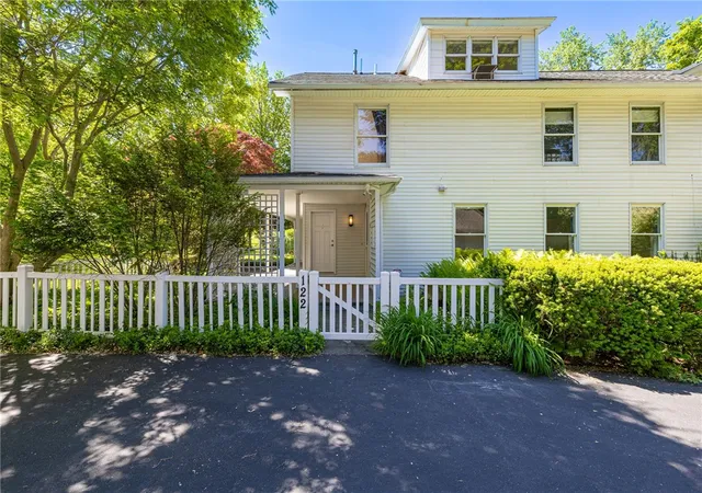 43rd image of 122 S Main St, Pittsford, NY 14534 | MLS# R1689663