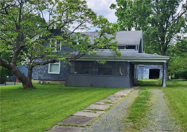 1st image of 1 Seminary St, Union Springs, NY 13160 | MLS# R1689713