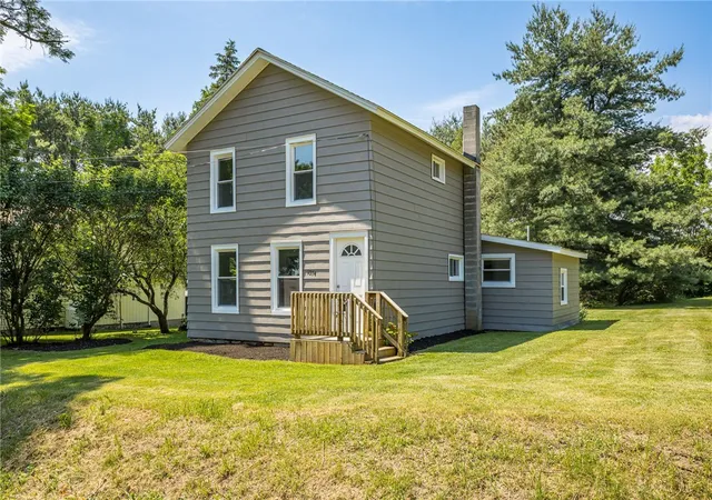 Homes for sale in Manchester, NY | 1074 County Road 27, Manchester, NY 14432 | MLS# R1688545