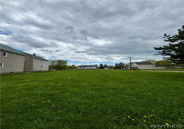 Land for sale at 367 Peckham St, Buffalo, NY 14206 | MLS# B1689550