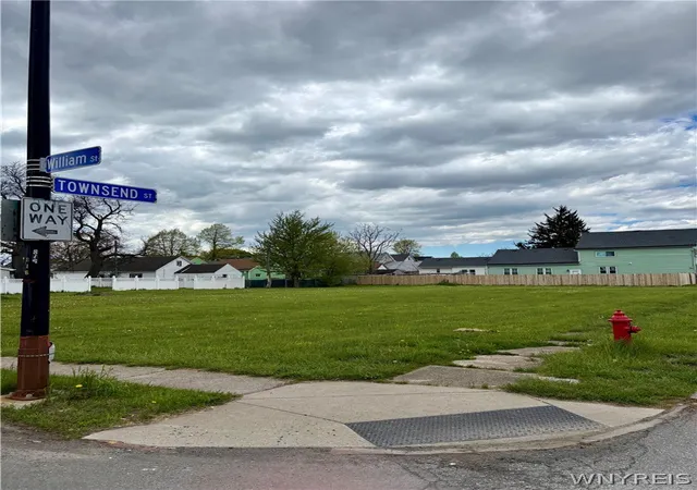 Land for sale at 814 William St, Buffalo, NY 14206 | MLS# B1689546