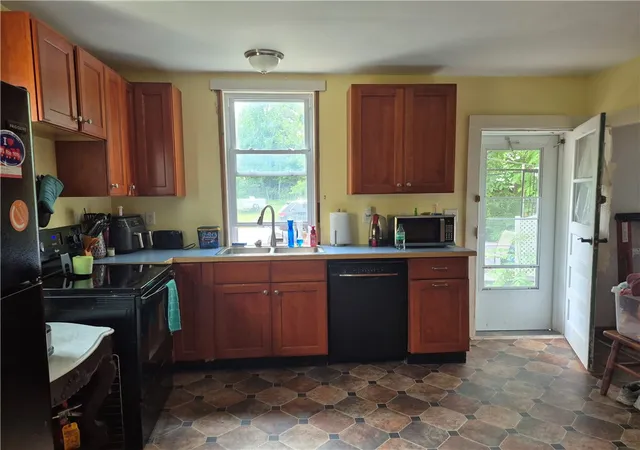 5th image of 129 N Broad St, Norwich, NY 13815 | MLS# R1689752