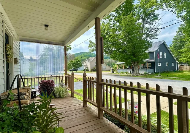 Homes for sale in Smethport, PA | 1191 Hilton Ave, Smethport, PA 16749 | MLS# R1689375