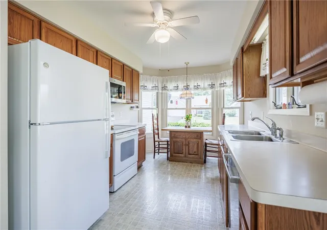Homes for sale in Macedon, NY | 1496 Woodsview Wy, Macedon, NY 14502 | MLS# R1689796