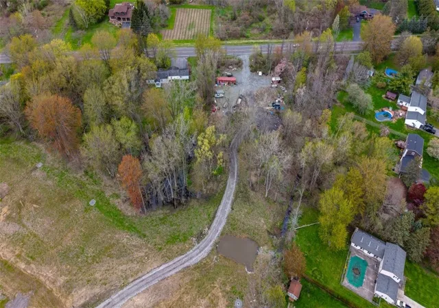 4th image of 1345 Shoecraft Rd, Webster, NY 14580 | MLS# R1689804