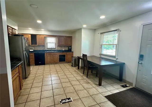 Homes for sale in West Seneca, NY | 20 Warren Ave, West Seneca, NY 14224 | MLS# R1687812