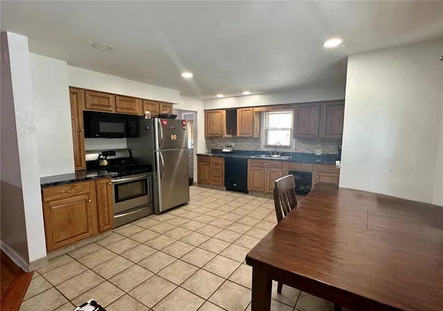 Homes for sale in West Seneca, NY | 20 Warren Ave, West Seneca, NY 14224 | MLS# R1687812