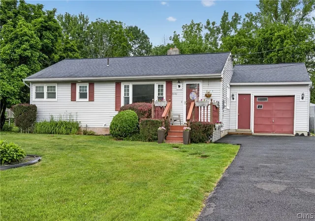 Photo 3 of Sale Pending at 7151 Collamer Rd, East Syracuse, NY 13057 | MLS# S1689070 | Listing updated on 2026-07-20