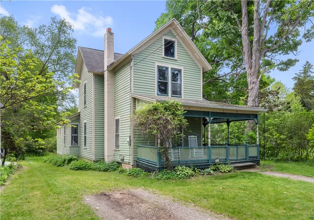 2nd image of 31 Liberty St, Hammondsport, NY 14840 | MLS# R1689746