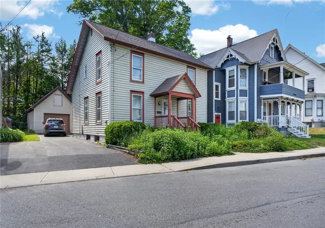 3rd image of 9 Pine St, Oneonta, NY 13820 | MLS# R1688721