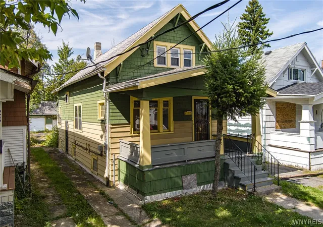 Homes for sale in Buffalo, NY | 32 Schuele Ave, Buffalo, NY 14215 | MLS# B1688241