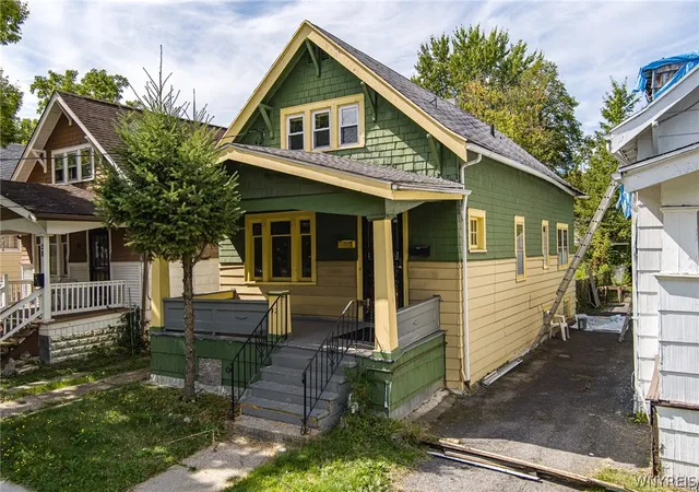 Homes for sale in Buffalo, NY | 32 Schuele Ave, Buffalo, NY 14215 | MLS# B1688241