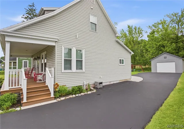 Homes for sale in Darien Center, NY | 1326 Herkimer Rd, Darien Center, NY 14040 | MLS# B1689654